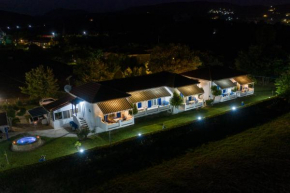 Отель Blue Houses Apartments  Фоиникунта